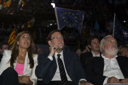 Catalonia: Opoziția regională dorește alegeri, după abandonarea referendumului cu privire la independență
