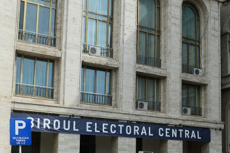 BEC anunță prezența la vot la orele 11,30, 14,30, 17,30, 20,30 și 22,30