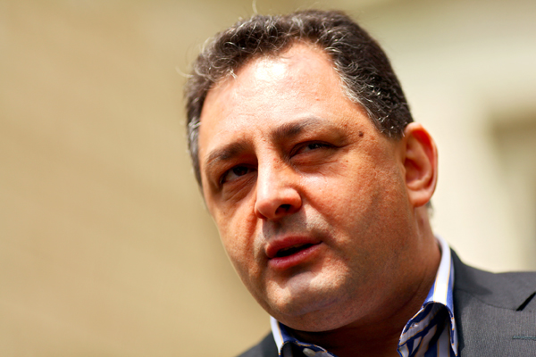 Vanghelie: Eu i-am spus lui Ponta că voi candida pe funcţia lui Liviu Dragnea. Îi deranjează Iliescu că s-ar putea să aibă un cuvânt de spus la Congres