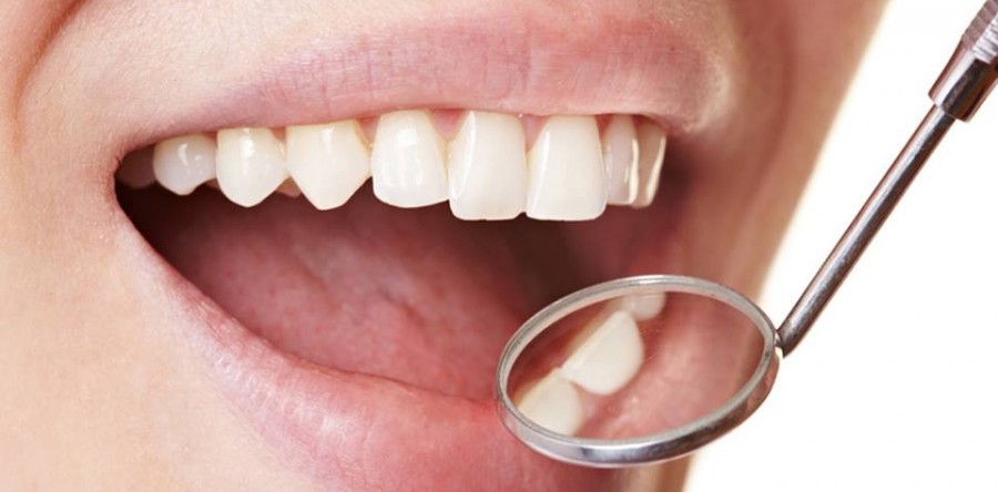 Ai probleme cu gingiile?