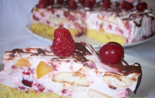 Tort răcoros cu fructe de vară