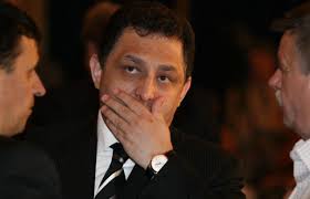 Marian Vanghelie, în pragul unei crize de nervi în arest. Nu e lăsat să îşi sune iubita