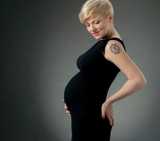 Dana Nălbaru a născut! Fosta solistă Hi-Q este mămică de băieţel