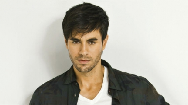 Enrique Iglesias, reţinut de poliţişti. Ce a putut să facă artistul