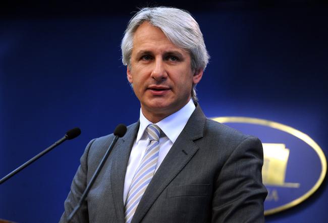 Eugen Teodorovici: Codul Fiscal sigur va fi implementat. Data: 1 ianuarie 2016 şi cu unele măsuri devansate