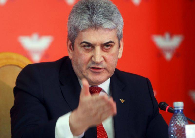 Val de caniculă. Oprea: „Să vă asigurați că există stocuri de medicamente de urgență”