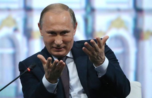Vladimir Putin vrea să schimbe şi istoria. E incredibil ce fac ruşii chiar în aceste momente
