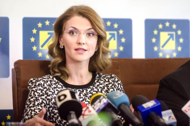 Alina Gorghiu: Legea salarizării bugetarilor trebuie să facă obiectul unui consens politic separat