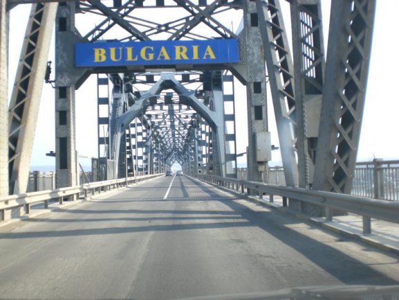 CNADNR recomandă folosirea punctelor alternative de trecere a frontierei cu Bulgaria, pentru evitarea blocajelor