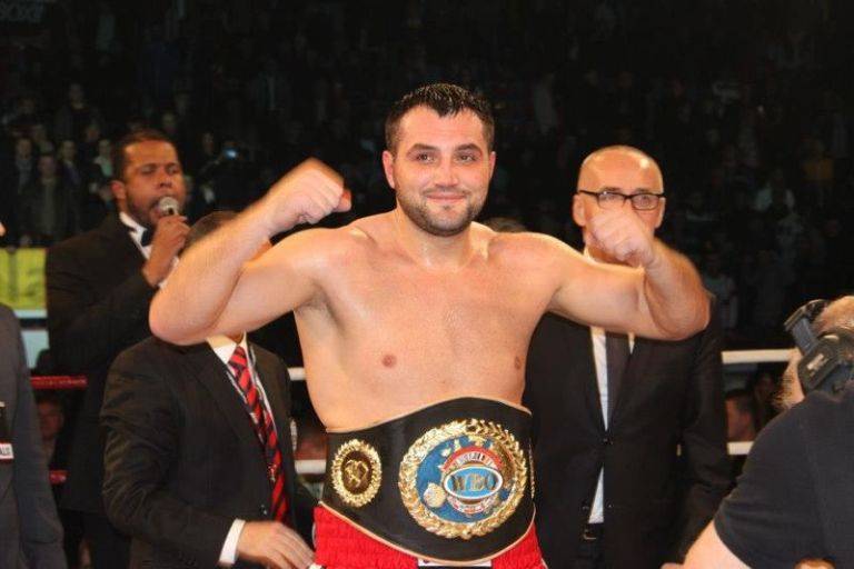 Victorii pentru pugiliştii Viorel Simion şi Cristian Ciocan