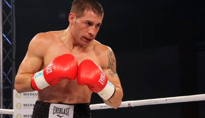 Box: Mihai Nistor, campion mondial AIBA Pro Boxing