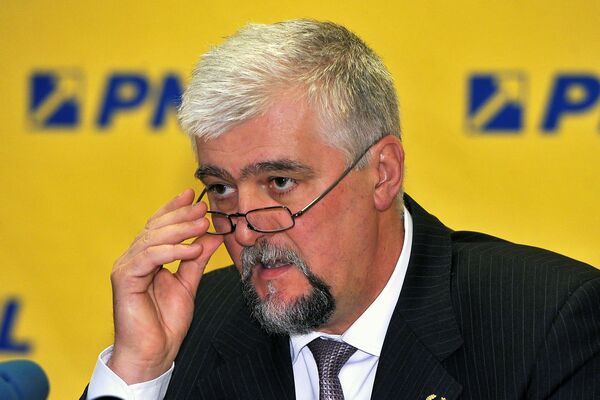 Covasna: Senatorul Marius Obreja oferă sprijin pentru rearborarea drapelului pe turla Primăriei Sfântu Gheorghe