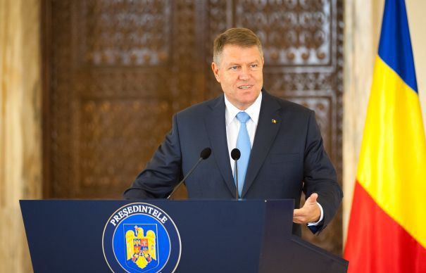 Criza refugiaţilor. Iohannis trage de urechi Comisia Europeană