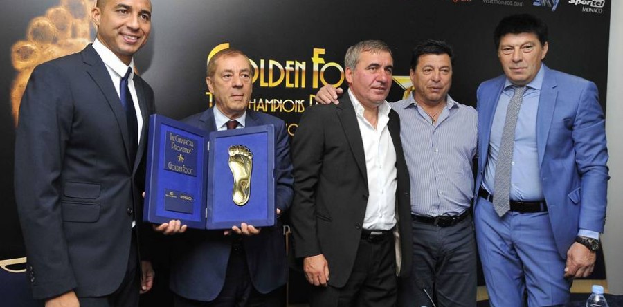 Gheorghe Hagi, premiat cu trofeul Golden Foot