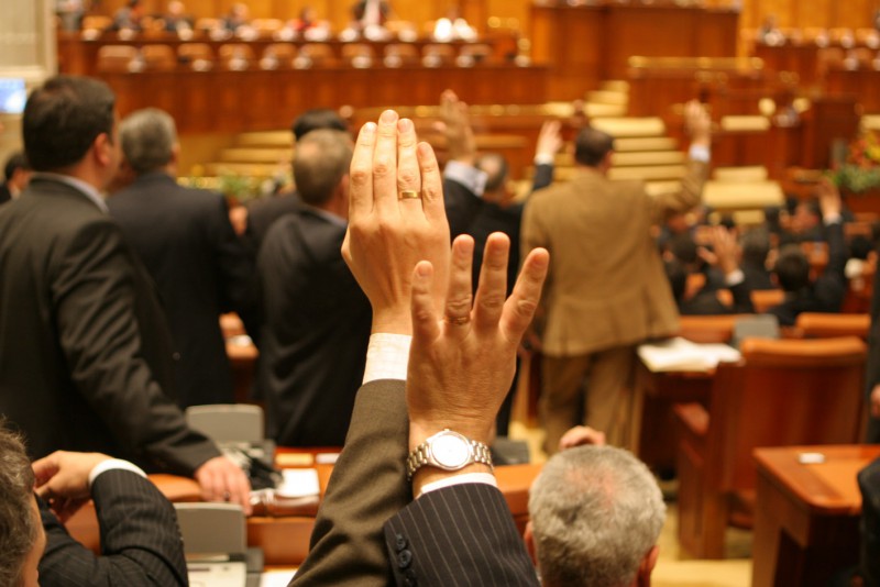Comisia pentru statut a avizat, într-o ședință secretă, raportul privind pensiile speciale ale parlamentarilor