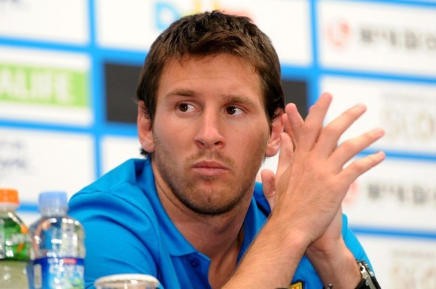 Messi si tatal sau, acuzati ca au deturnat 4,1 milioane de euro! Procurorii cer 22 de luni de inchisoare cu executare pentru cei 2