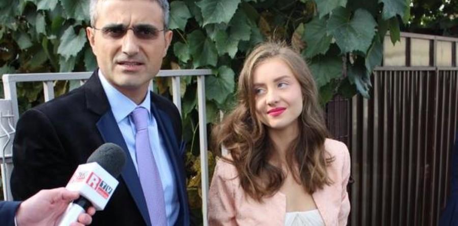 Robert Turcescu si-a botezat fetita! Primele imagini de la crestinarea micutei!