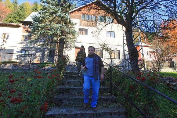 Aceasta e vila pe care se bat fraţii Dolănescu!