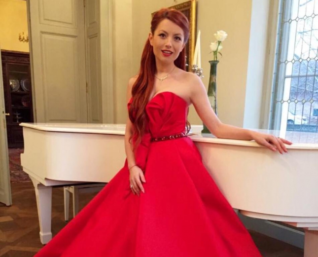Elena Gheorghe a lansat un nou clip! Melodia este emotionanta!