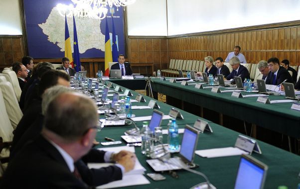 Guvernul renunță la majorarea salariilor din ANAF și Ministerul Finanțelor