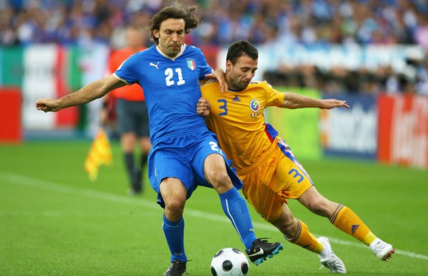Italia, complexul fotbalului românesc