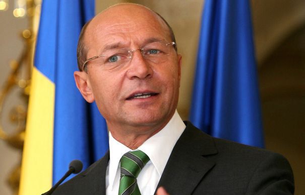 Reacţie în urma incendiului de la Colectiv. Traian Băsescu a găsit soluţia în cazul cluburilor cu probleme de funcţionare