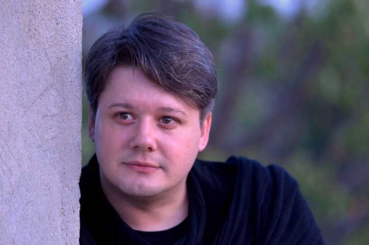 Bomba! Fuego renunta la celebrul sau nume de scena! De acum, artistul de va promova cu numele real: Paul Surugiu