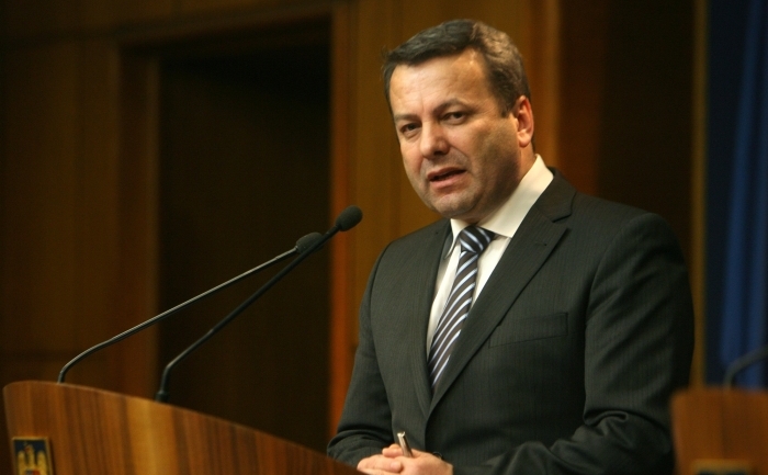 Ialomițianu: Guvernul Ponta a îngropat legea salarizării unitare; liderii PSD să dea dovadă de responsabilitate