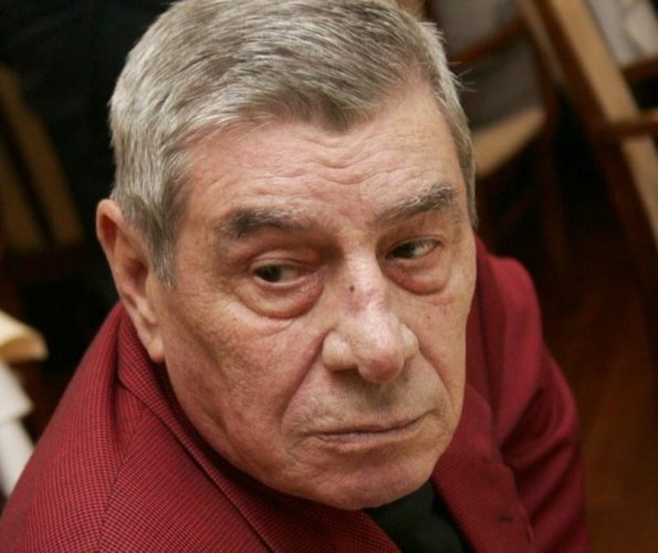 Mitica Popescu a implinit 79 de ani! Si-a sarbatorit ziua in avans, iar printre invitati a fost si Oana Lis