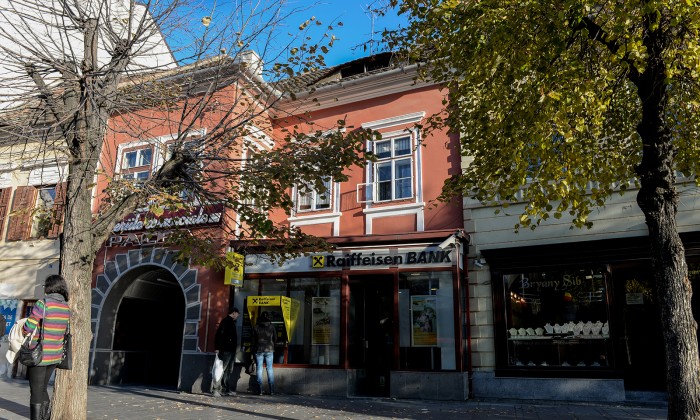 Iohannis continuă lupta în instanță pentru casa din Sibiu