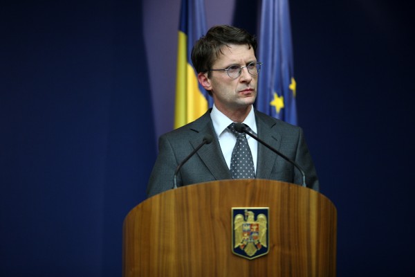 Dan Suciu: Unii dintre prefecții schimbați din funcție doreau să se implice în politică