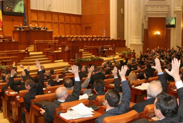 Începe sesiunea parlamentară