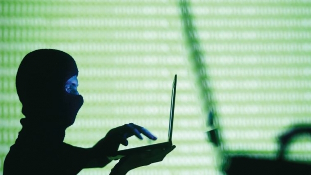 Atentate la Bruxelles: Forțele de securitate belgiene au descoperit un computer cu mesaje având legătură cu SI (presă)
