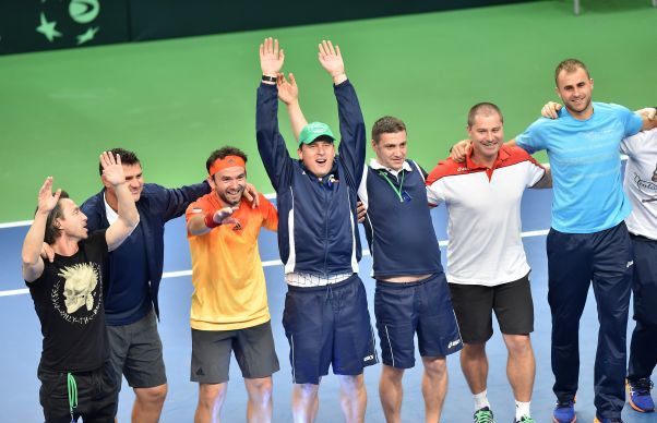 Victoria cu Slovenia trimite România la corida cu Spania