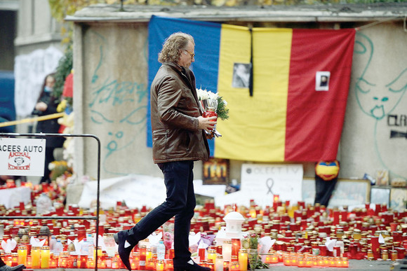 Andre Rieu a strâns 150.000 de euro pentru răniții din Colectiv