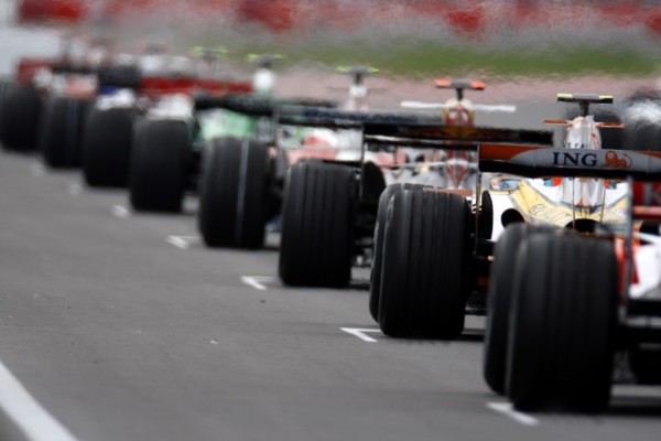 Auto – F1: Hamilton va fi retrogradat cinci locuri pe grila de start a Marelui Premiu al Chinei