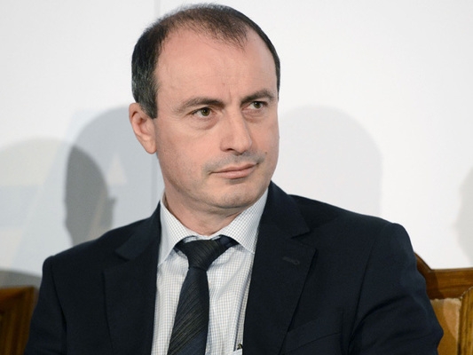Azi are loc votul final pe moțiunea simplă împotriva ministrului Agriculturii, Achim Irimescu