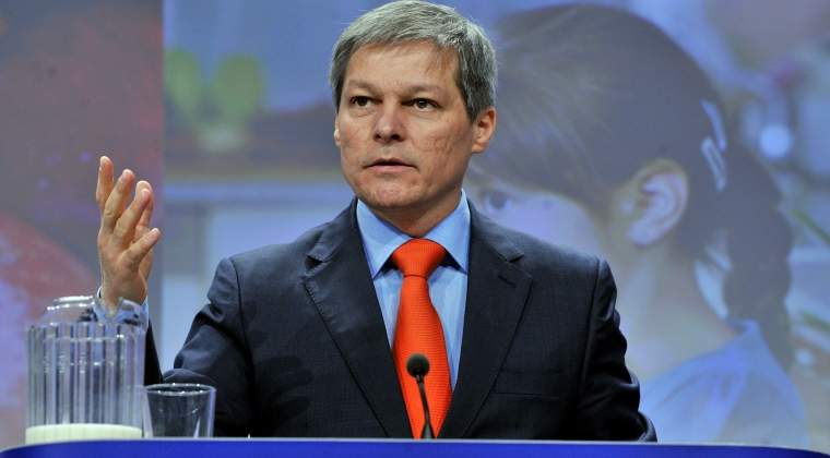 Cioloș: A venit vremea ca medicii să nu mai stea pe margine așteptând doar ca alții să facă ceva