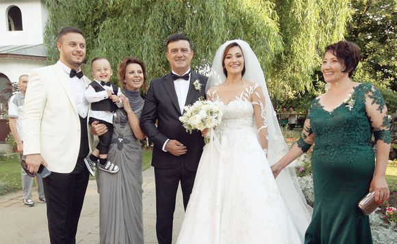 Claudia şi Bădălău, nuntă de boieri, cu viţei şi berbecuţi