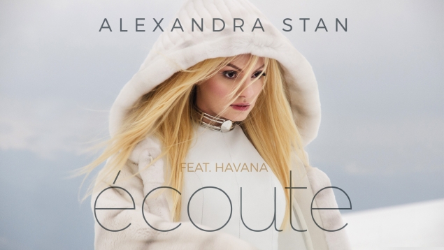 Afara e canicula, dar Alexandra Stan tremura de frig in noul ei videoclip!