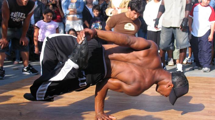 Cine a inventat breakdance-ul?