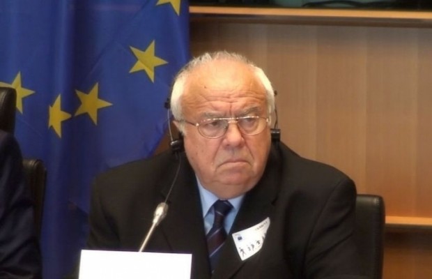 Cum a ajuns Alexandru Arsinel sa incaseze o pensie anuala de revolutionar de 36000 de lei!