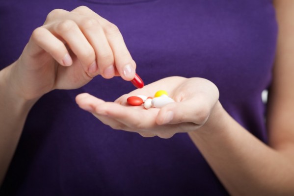 Arad: Medicul psihiatru care testa ilegal medicamente pe pacienți, trimis în judecată