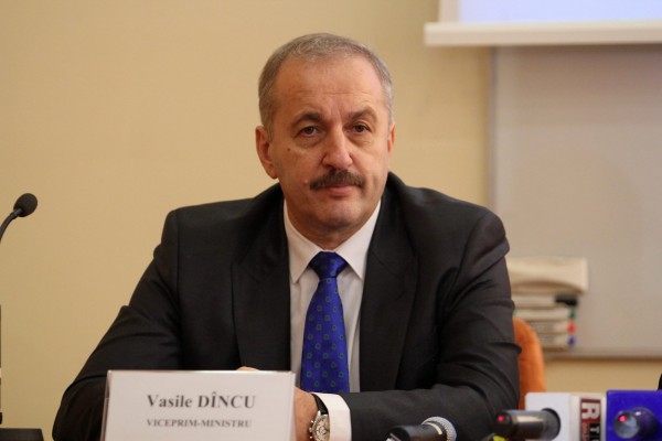 Dîncu: Din 2017 se va trece la renovarea a patru stadioane pentru EURO 2020