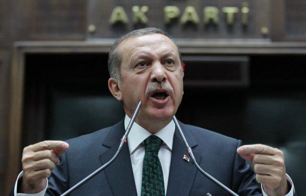 Erdogan epurează și școlile: peste 15.000 de profesori demiși, fiind suspectați de legături cu clericul musulman Fethullah Gulen