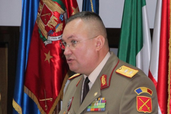 Gen. Nicolae Ciucă (SMG) – întâlnire cu omologul italian; discuții pe teme legate de Summitul NATO de la Varșovia