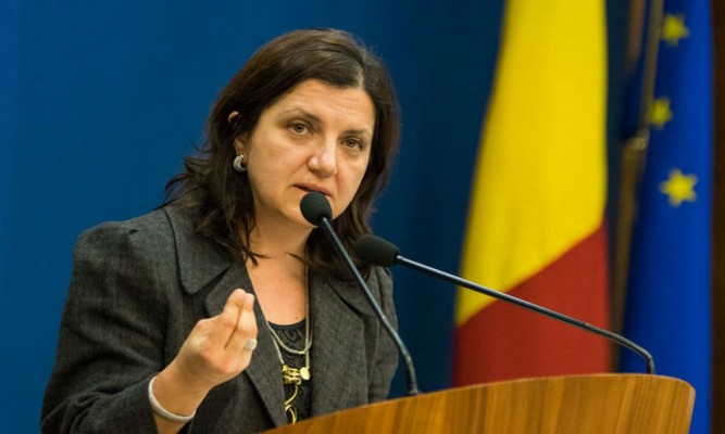 Raluca Prună va solicita CSM să analizeze cauzele scăderii încrederii populației în justiție
