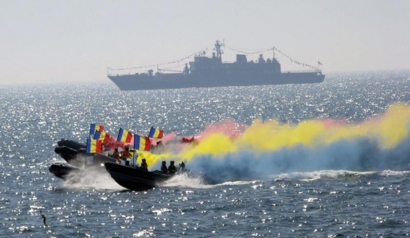 Vals cu nave militare pe Marea Neagră de Ziua Marinei Române