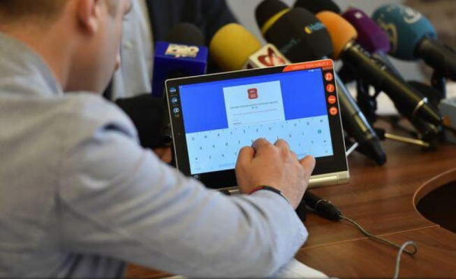 AEP: Au fost îndeplinite condițiile legale pentru înființarea a 7 secții de votare în Moldova, Spania și Marea Britanie