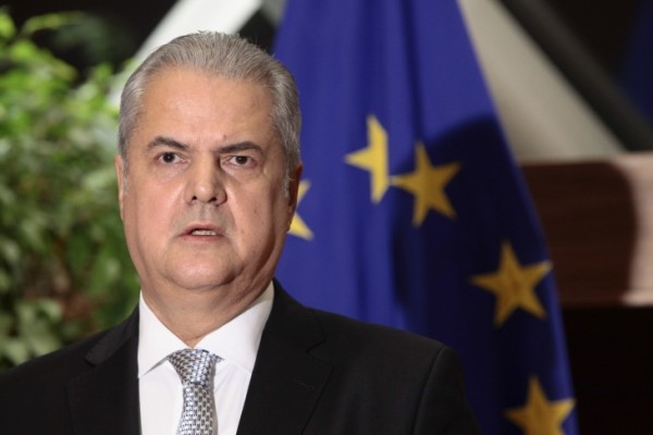 Cand era premier, Adrian Nastase a repartizat o vila din centrul Bucurestiului pentru fundatia infiintata chiar de el!